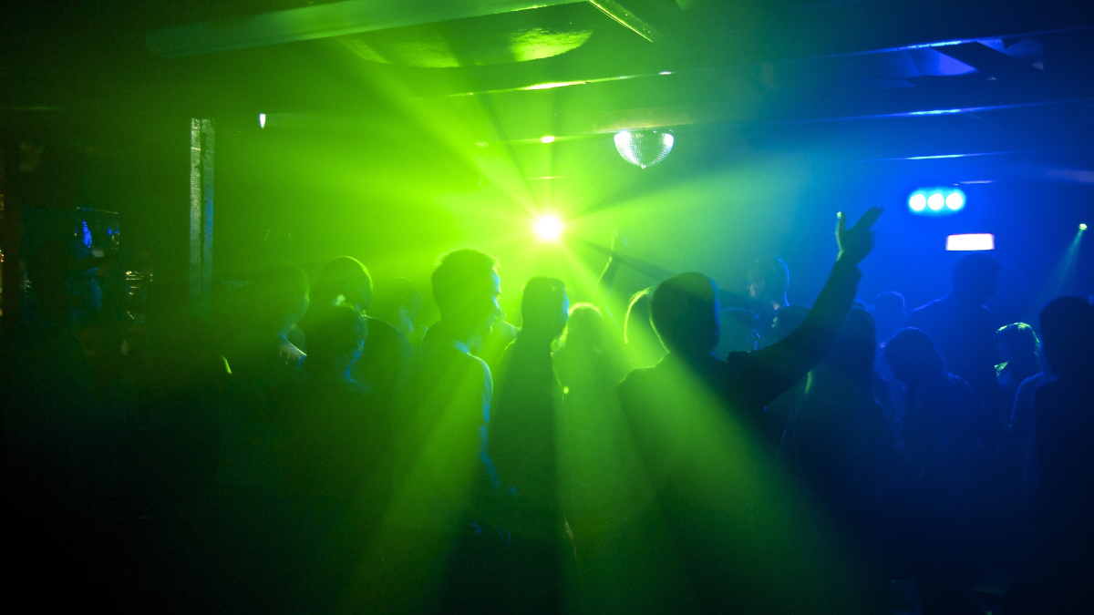 pune-nightlife-only-23-pubs-licensed-across-city-hundreds-operating-illegally-full-list